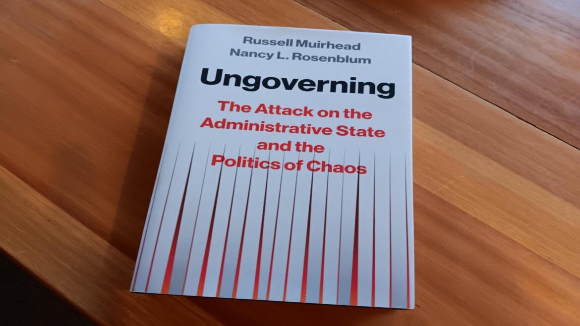 دو کتاب درباره جنبش‌های راست‌گرا و دولت تنظیم‌گر